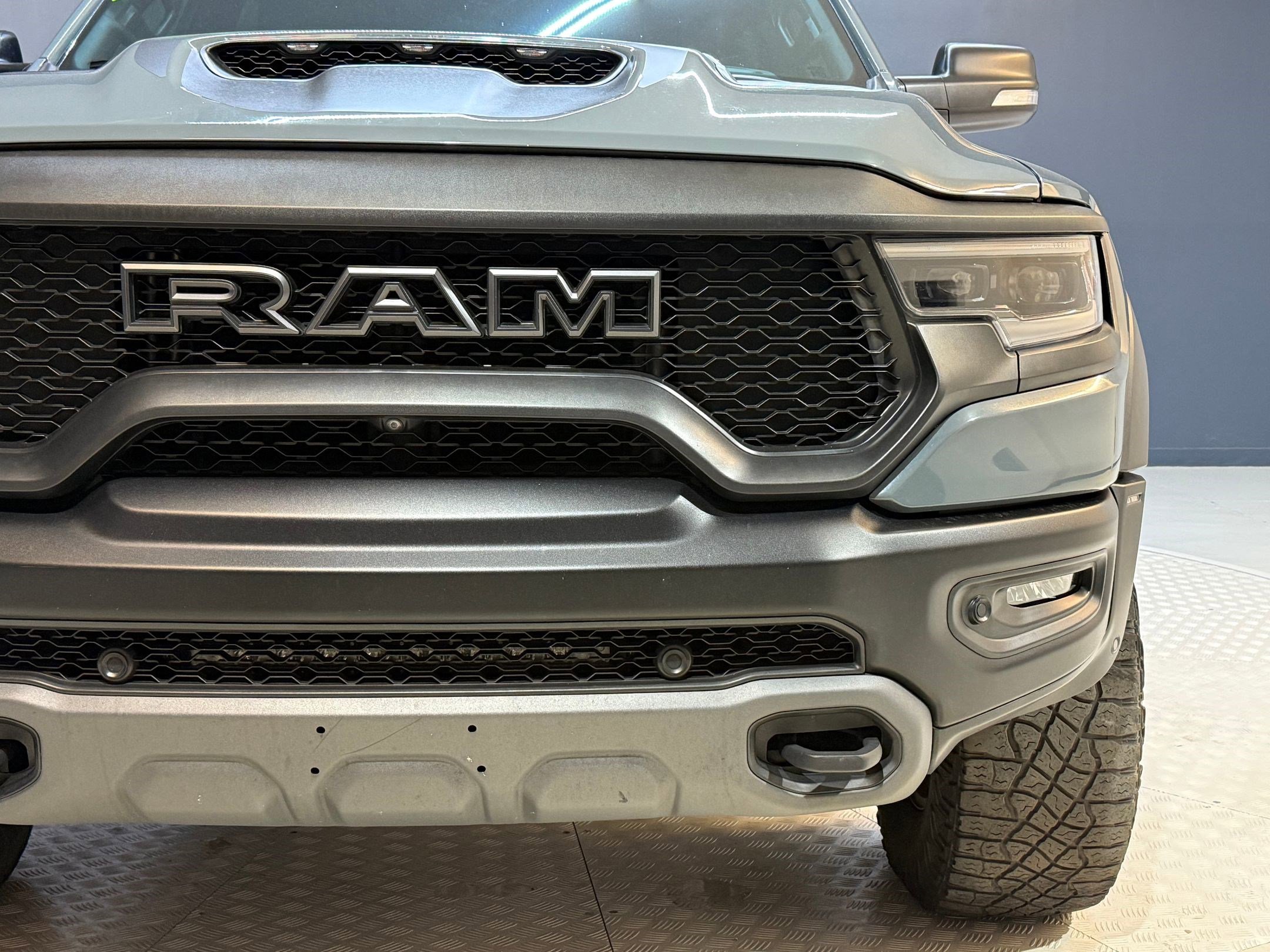 Used 2021 RAM 1500 TRX w/ TRX Lanuch Edition image 23