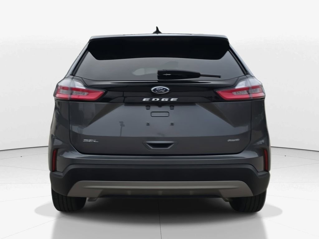 Used 2024 Ford Edge SEL image 6