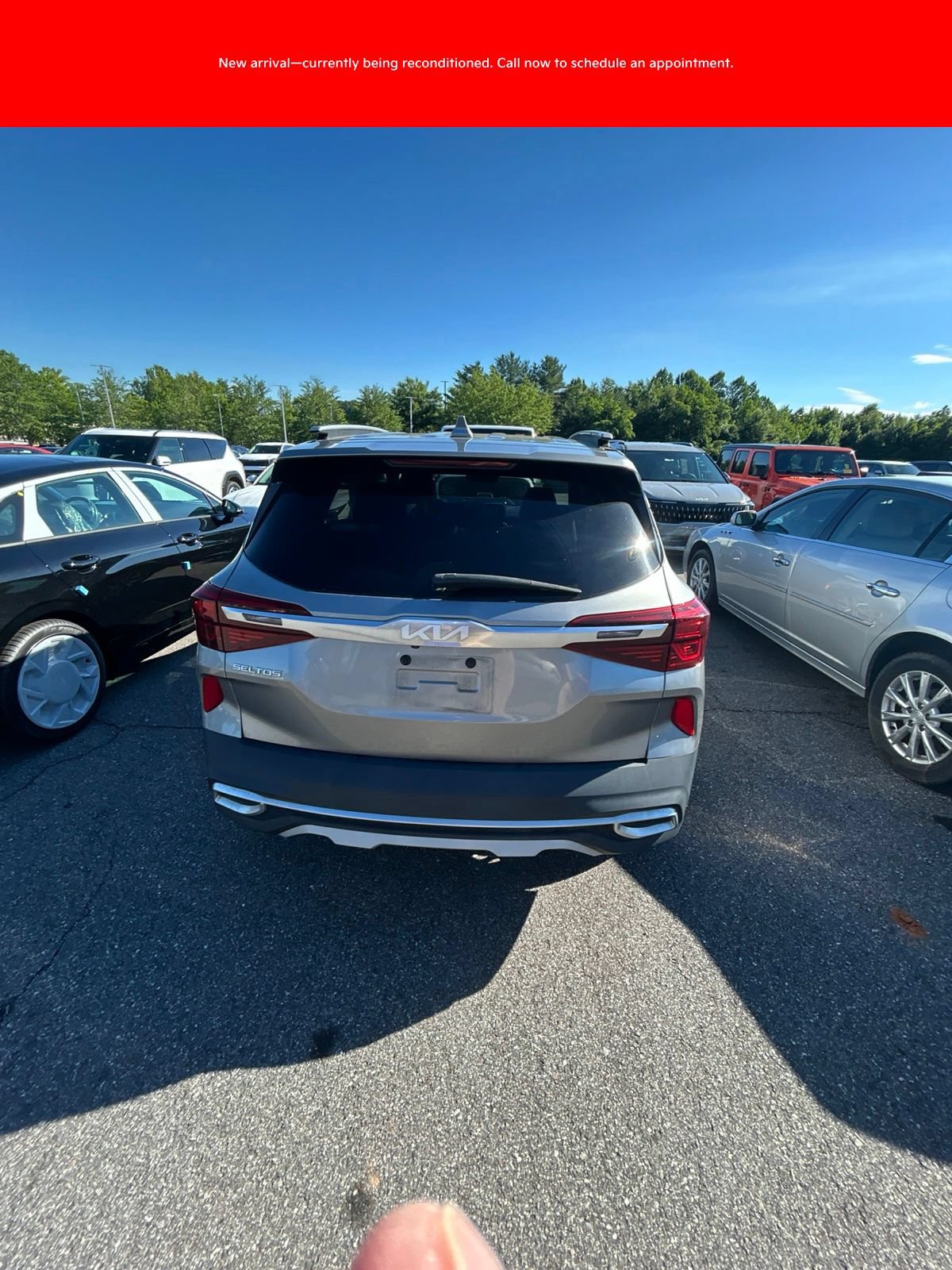 Certified 2023 Kia Seltos SX w/ SX Sunroof Package AWD/4WD image 11