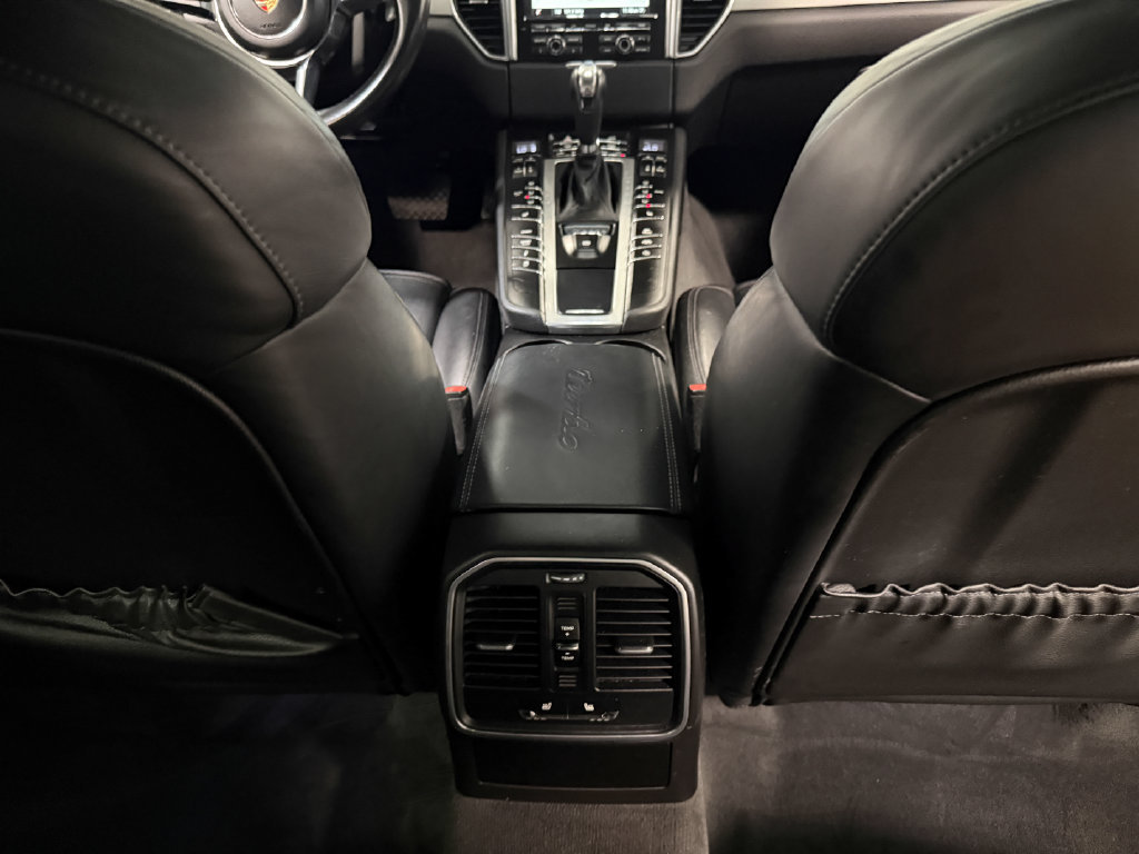 Used 2015 Porsche Macan Turbo AWD/4WD image 70