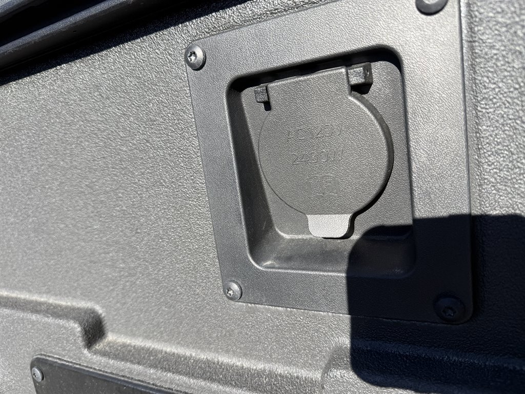 Used 2025 Toyota Tacoma TRD Off-Road image 27