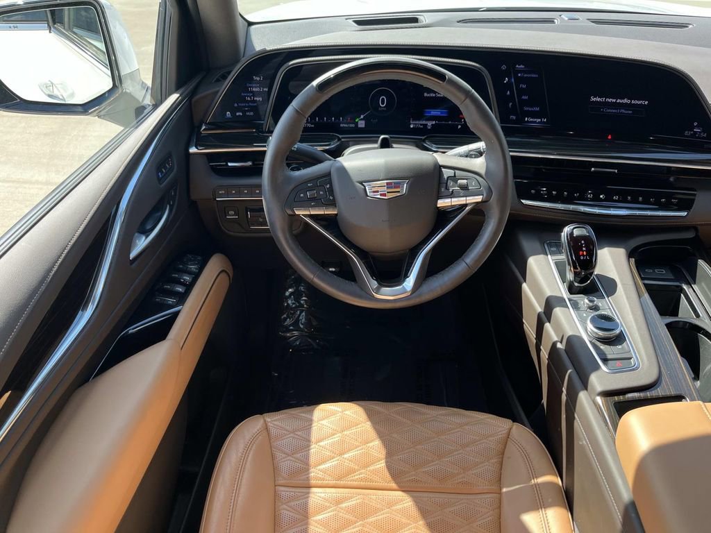 Certified 2024 Cadillac Escalade Premium Luxury w/ Performance Package image 14