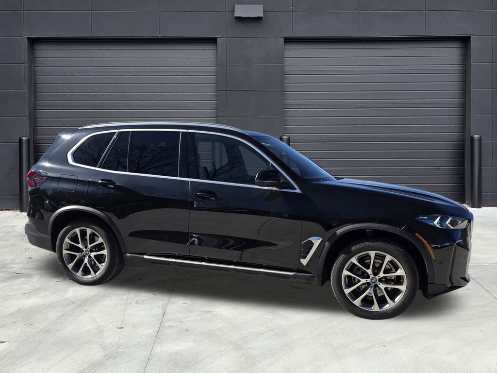 Used 2025 BMW X5 sDrive40i w/ Climate Comfort Package image 7