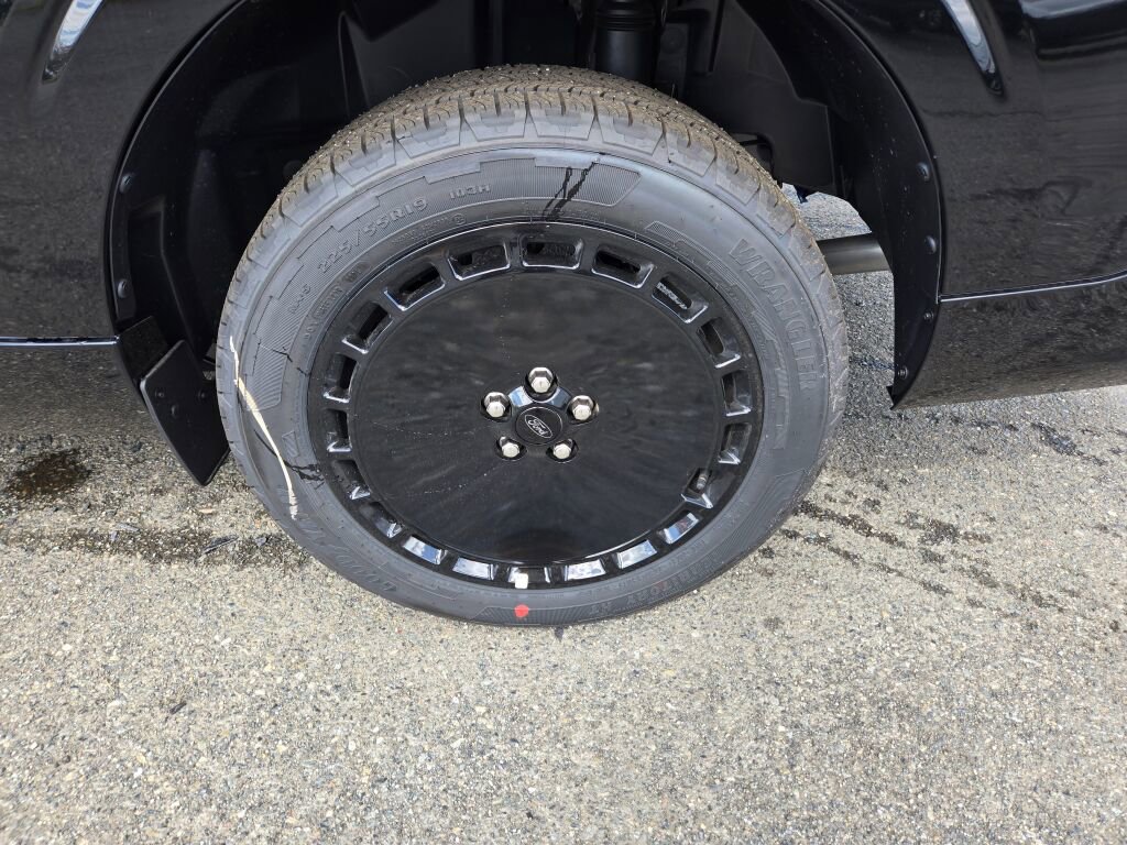 New 2025 Ford Maverick Lobo image 9