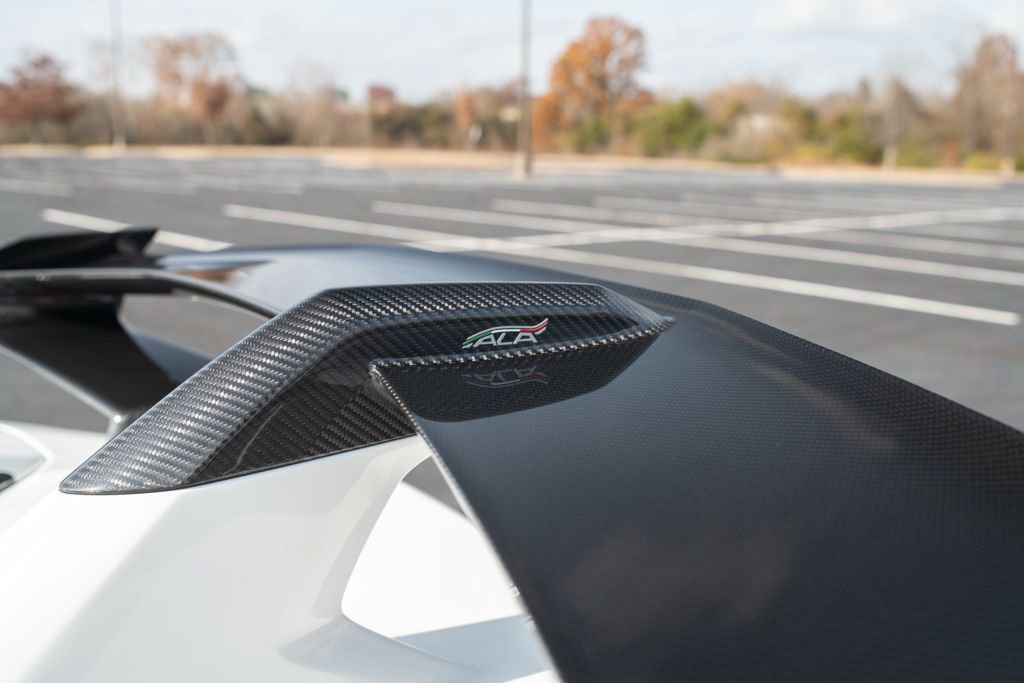 Used 2021 Lamborghini Aventador SVJ image 19