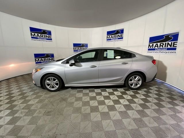 Used 2017 Chevrolet Cruze LT w/ Convenience Package image 13