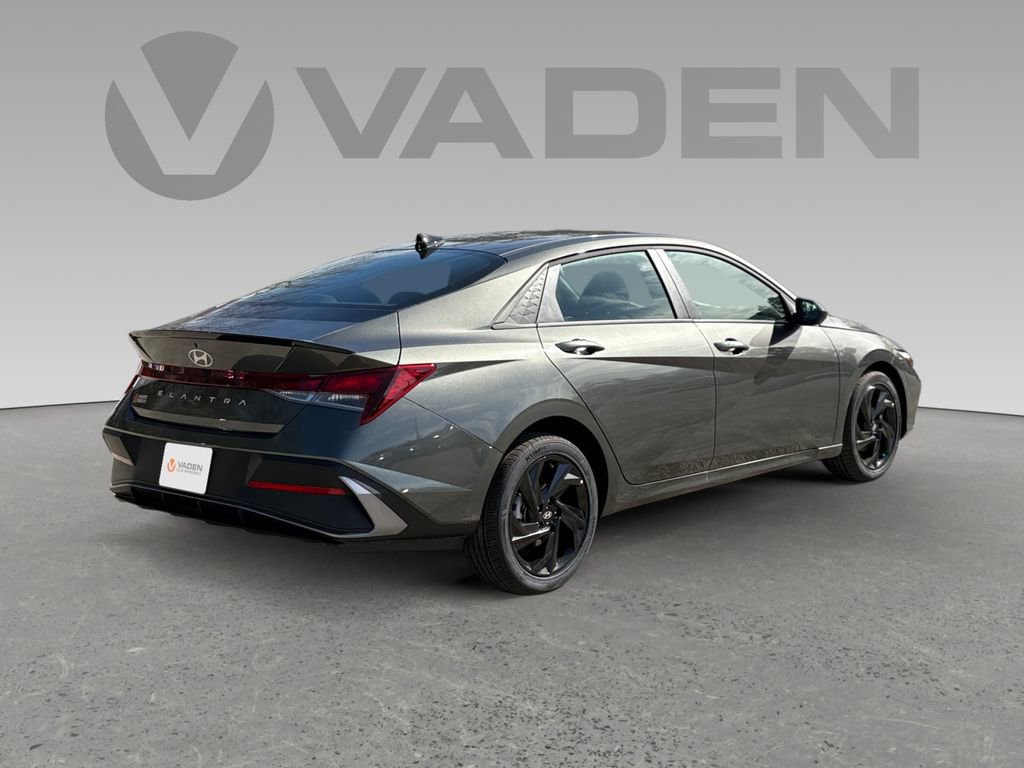 New 2026 Hyundai Elantra Sport image 17