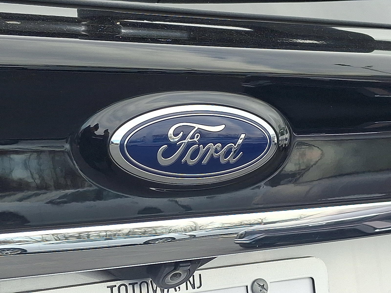 Used 2019 Ford Edge SEL w/ Equipment Group 201A image 30