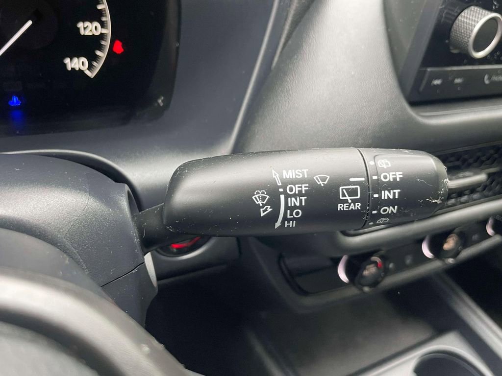 Certified 2023 Honda HR-V LX image 24