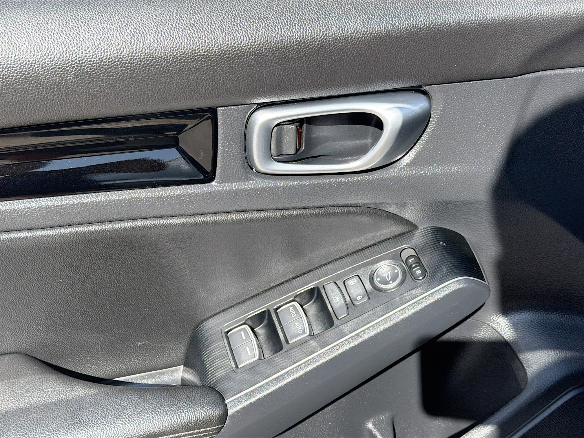 Certified 2024 Honda Civic Sport Touring image 17