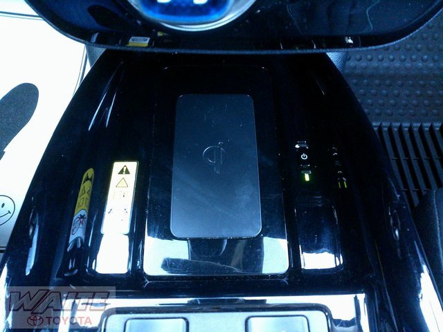 Certified 2022 Toyota Prius Prime Limited image 19