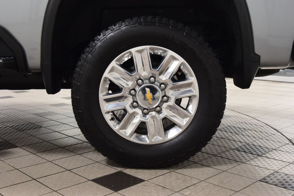 Used 2025 Chevrolet Silverado 2500 High Country w/ Technology Package AWD/4WD image 28