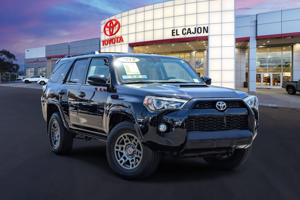 Used 2019 Toyota 4Runner TRD Off-Road Premium AWD/4WD image 1