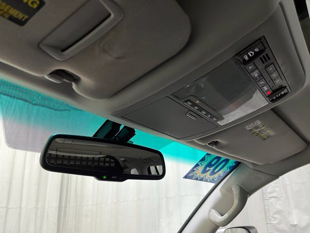Used 2009 Lexus LX 570 4WD w/ Preferred Accessory Pkg image 27