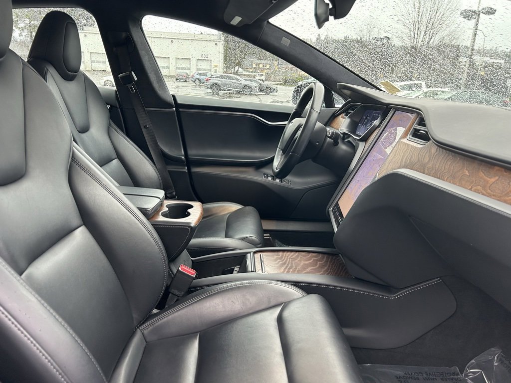 Used 2020 Tesla Model S Long Range Plus image 16
