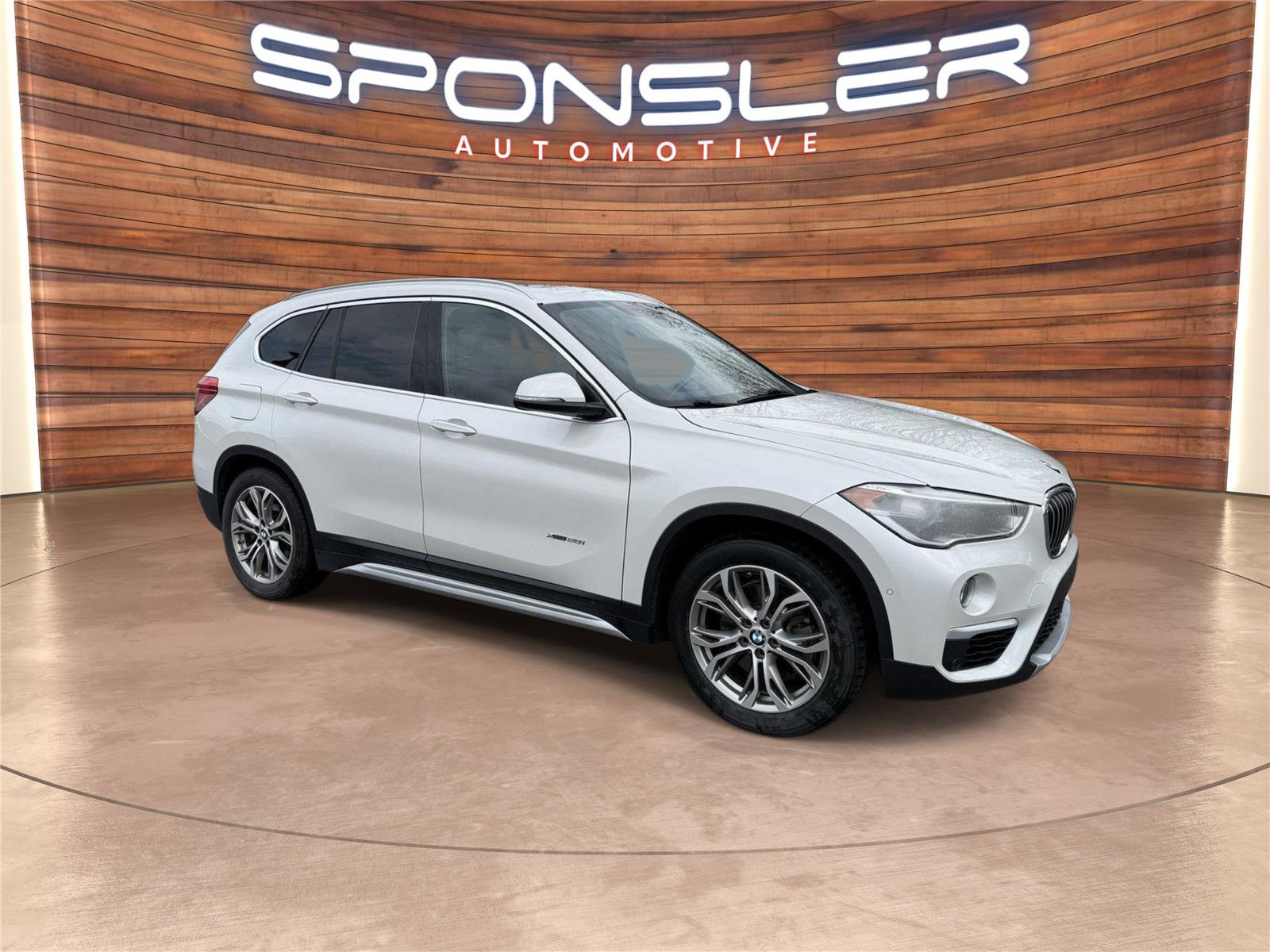 Used 2016 BMW X1 xDrive28i image 8