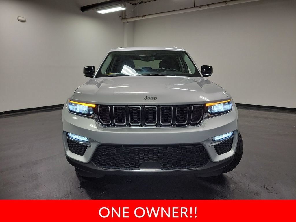 Used 2023 Jeep Grand Cherokee Limited AWD/4WD image 3