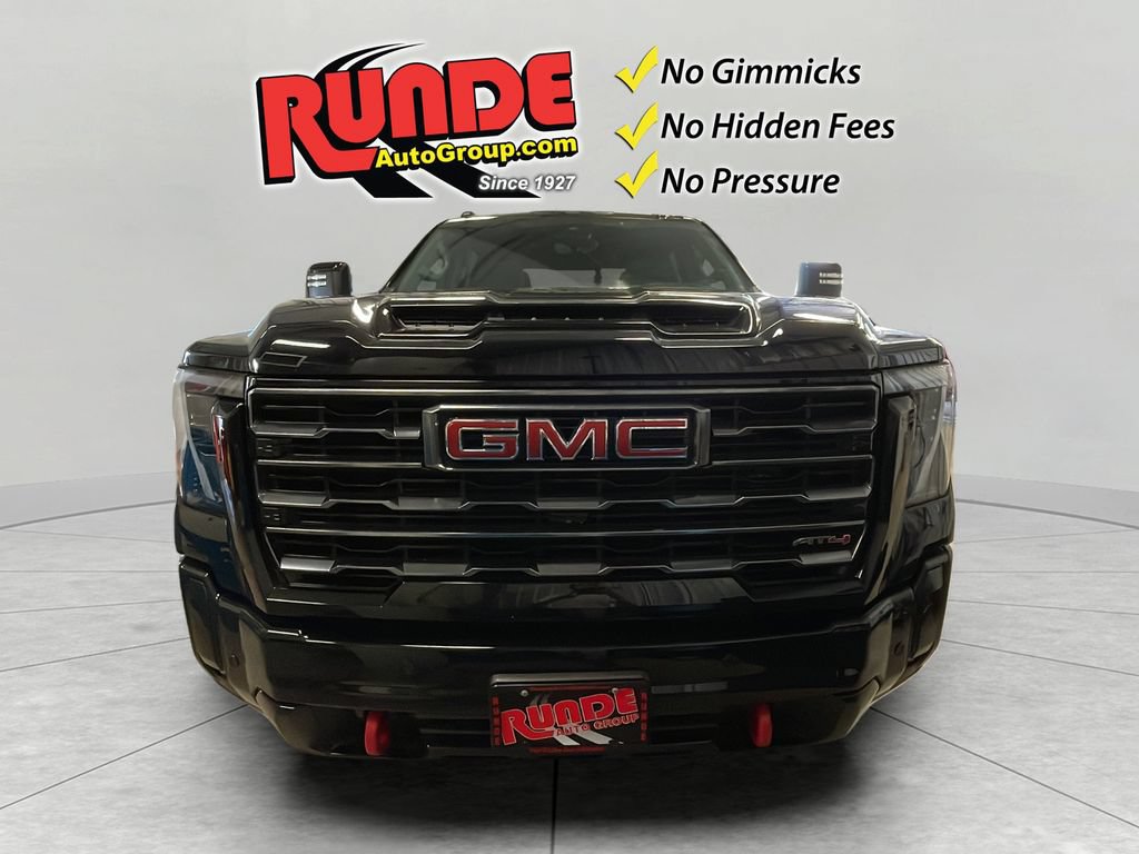 Used 2025 GMC Sierra 2500 AT4 w/ AT4 Premium Plus Package AWD/4WD image 9