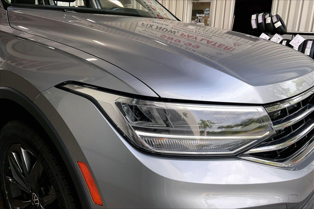 Used 2024 Volkswagen Tiguan SE FWD image 24