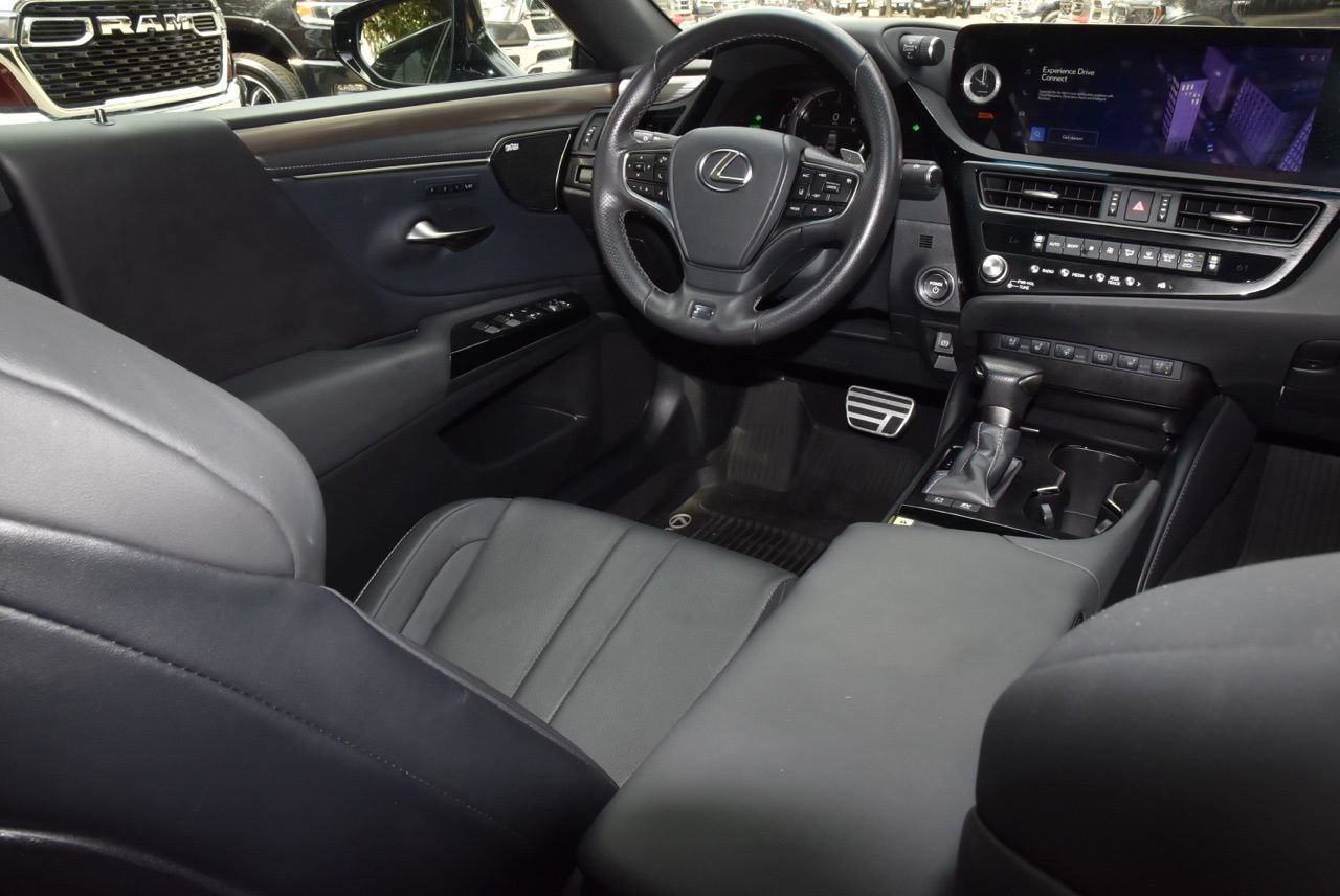 Used 2024 Lexus ES 300h F Sport w/ Accessory Package (Z1) FWD image 15