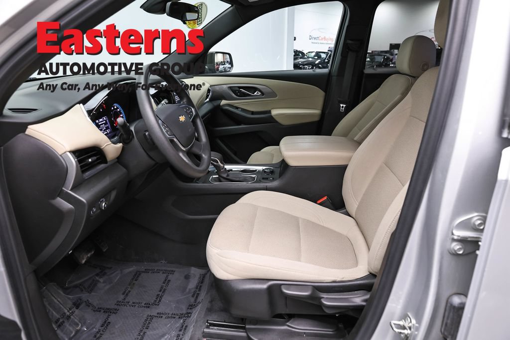 Used 2022 Chevrolet Traverse LS AWD/4WD image 13