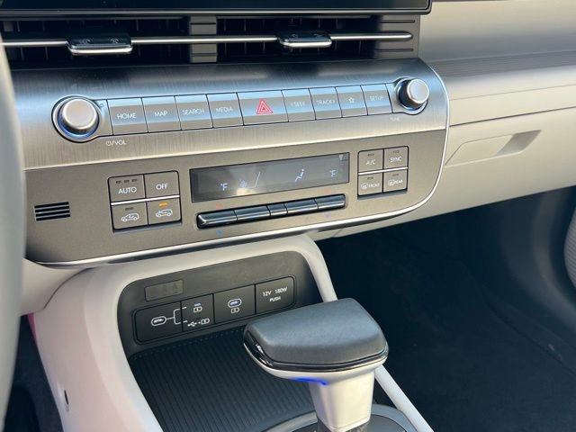 Certified 2025 Hyundai Kona SEL image 20