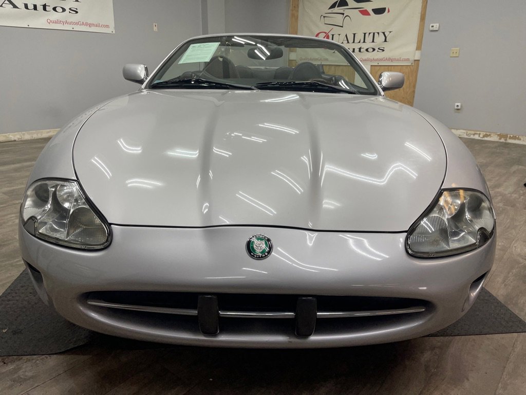 Used 2000 Jaguar XK8 Convertible image 3