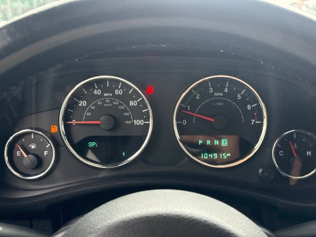 Used 2017 Jeep Wrangler Unlimited Sahara w/ Connectivity Group AWD/4WD image 22