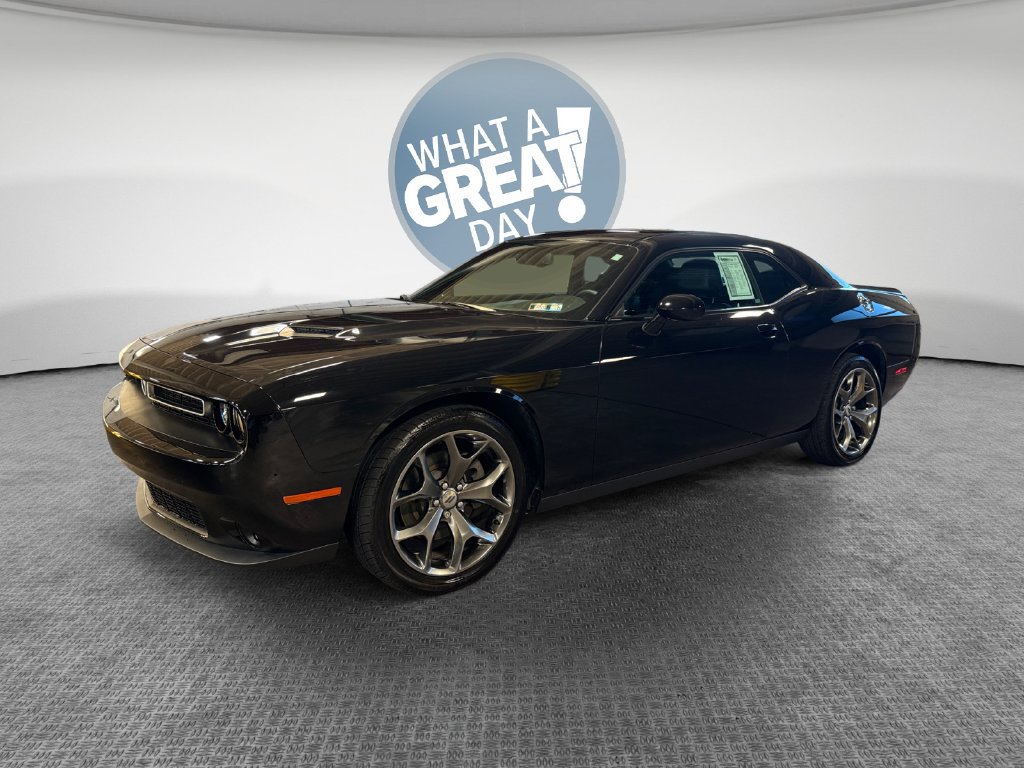 Used 2017 Dodge Challenger SXT Plus RWD image 8