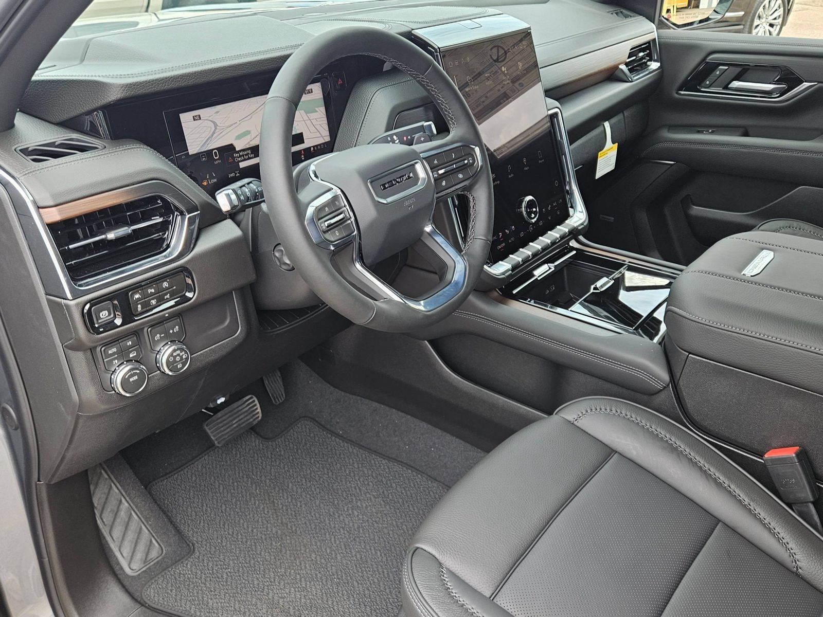 New 2026 GMC Yukon Denali AWD/4WD image 9