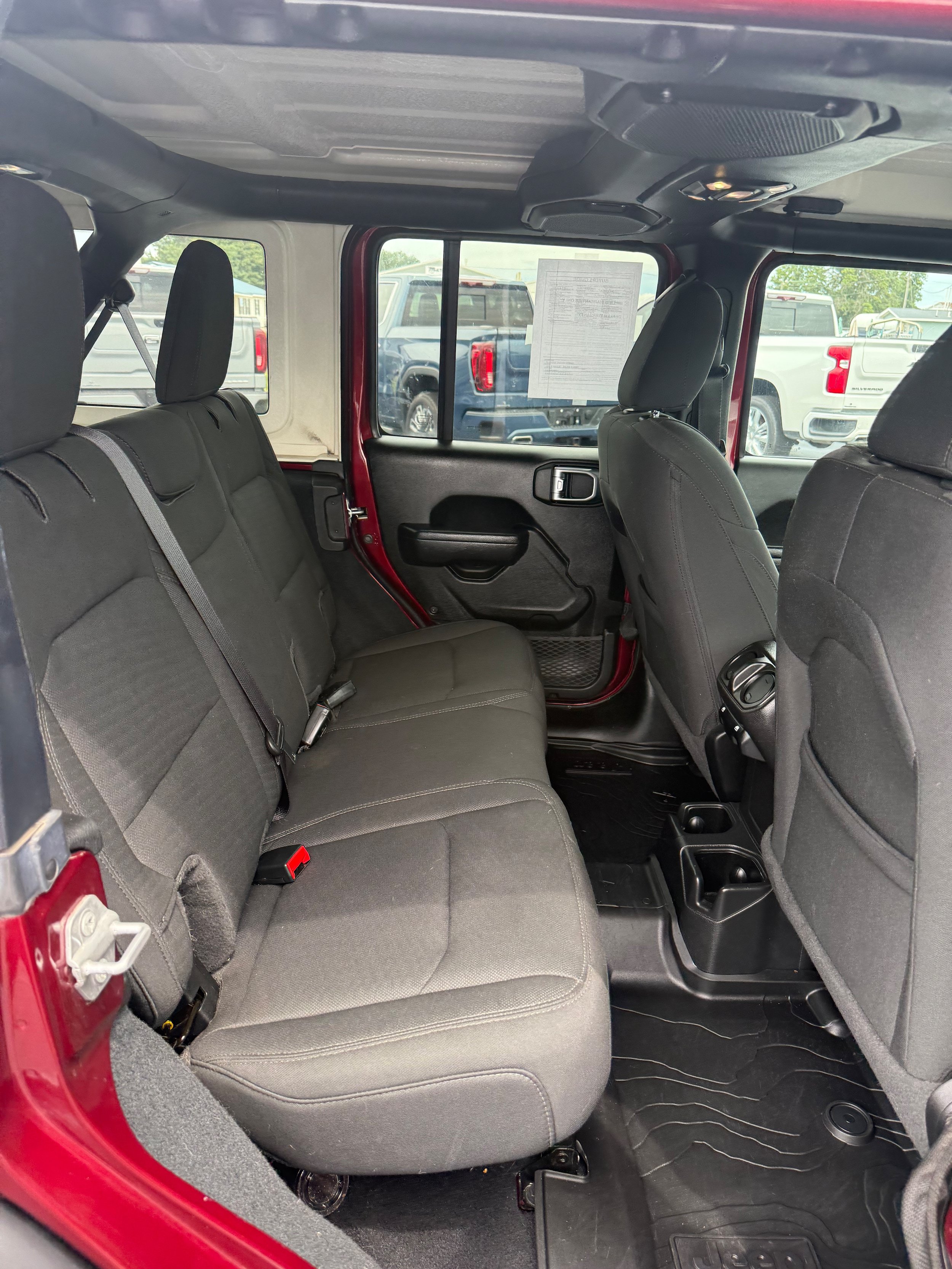 Used 2022 Jeep Wrangler Unlimited Sport AWD/4WD image 11