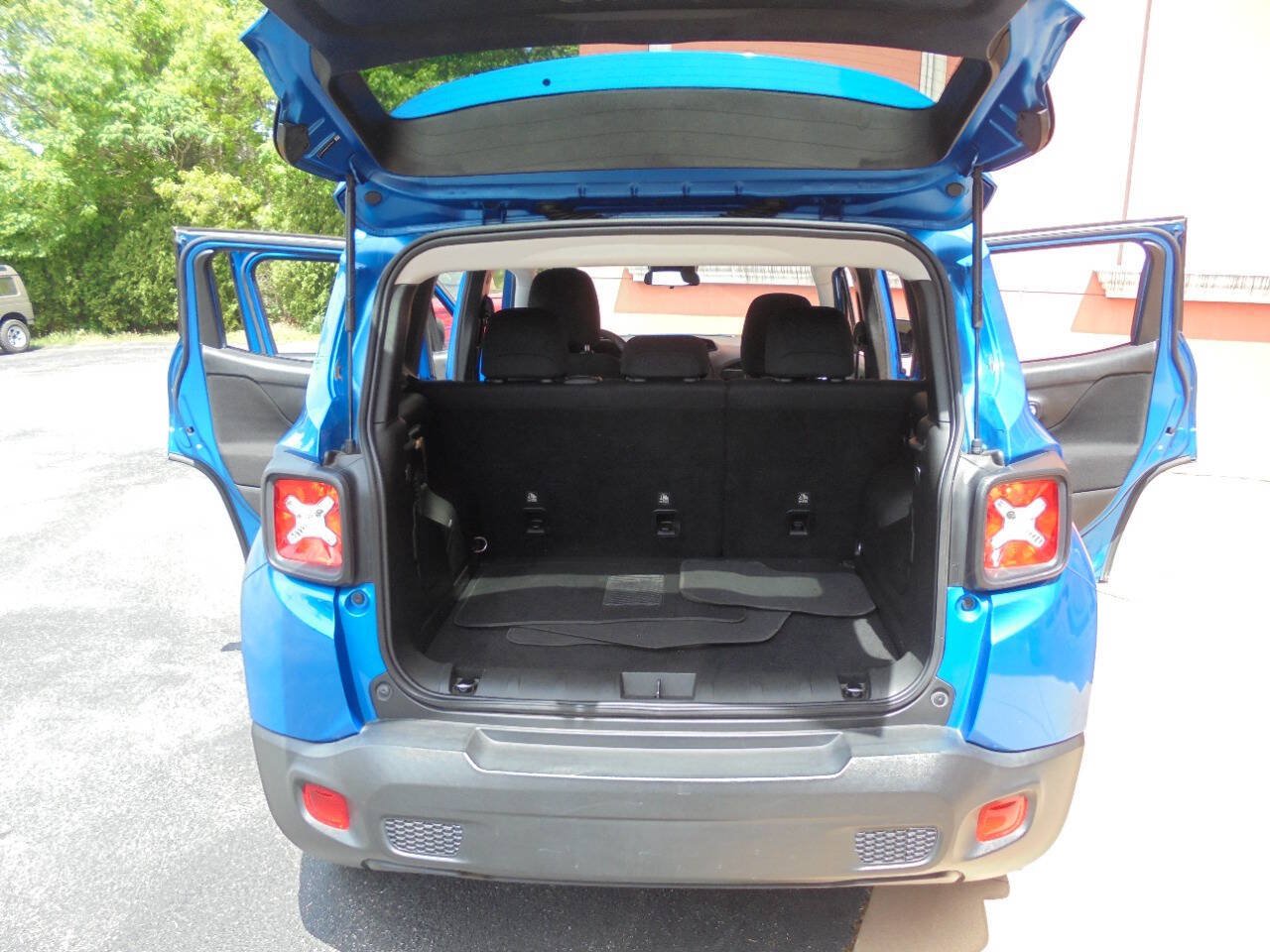 Used 2020 Jeep Renegade Sport AWD/4WD image 27