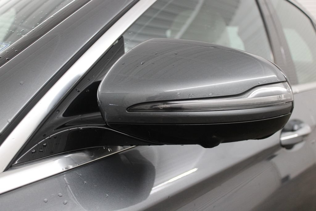 Used 2023 Mercedes-Benz E 350 4MATIC Sedan image 7