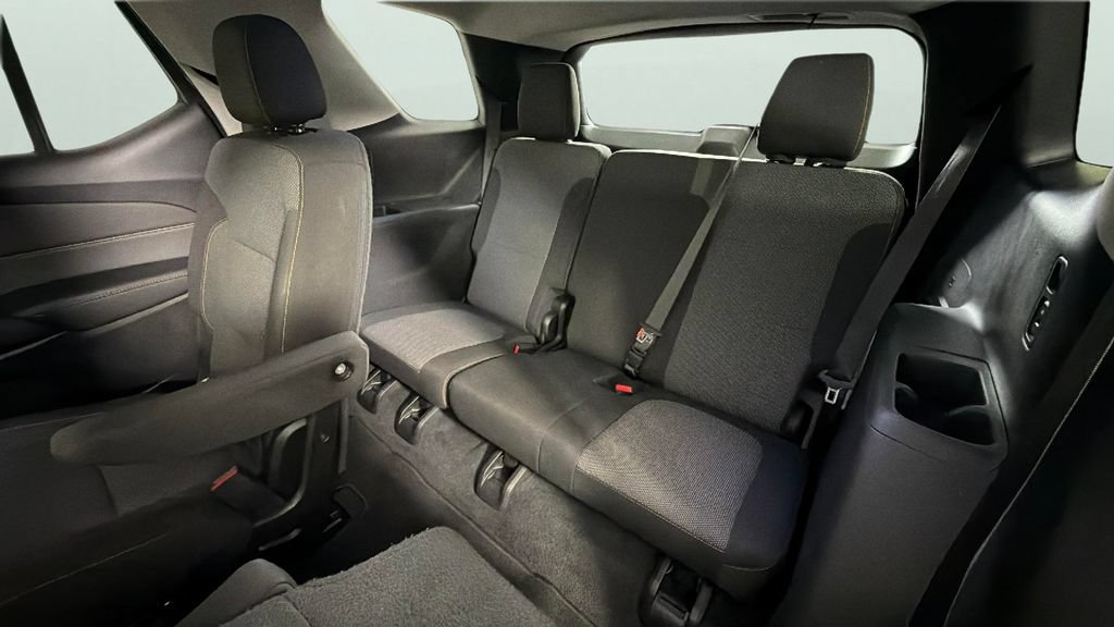 Certified 2021 Chevrolet Traverse LT FWD image 27