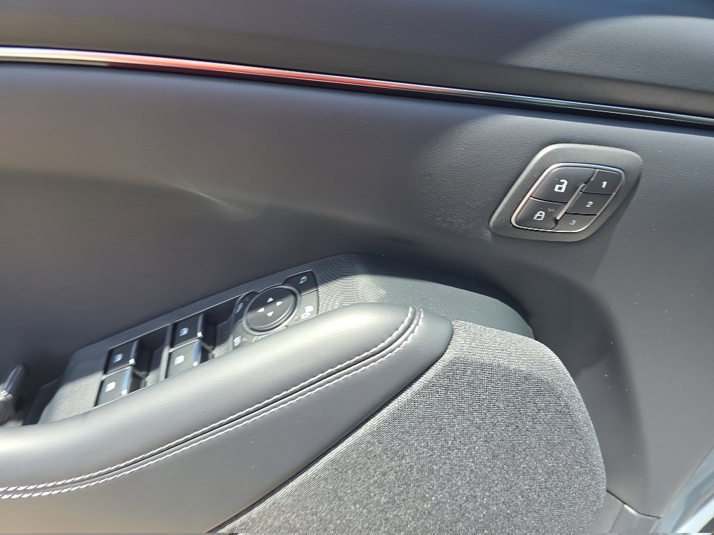 New 2025 Ford Mustang Mach-E Premium image 27