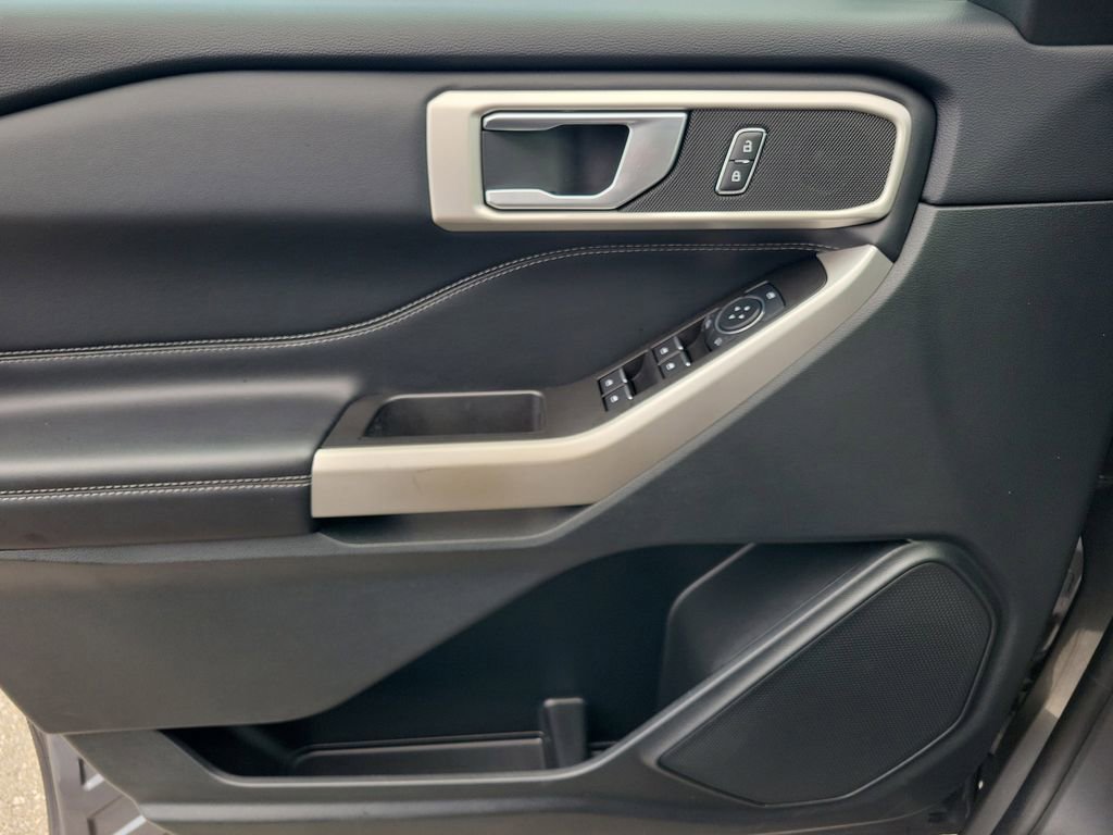 Used 2023 Ford Explorer XLT RWD image 22