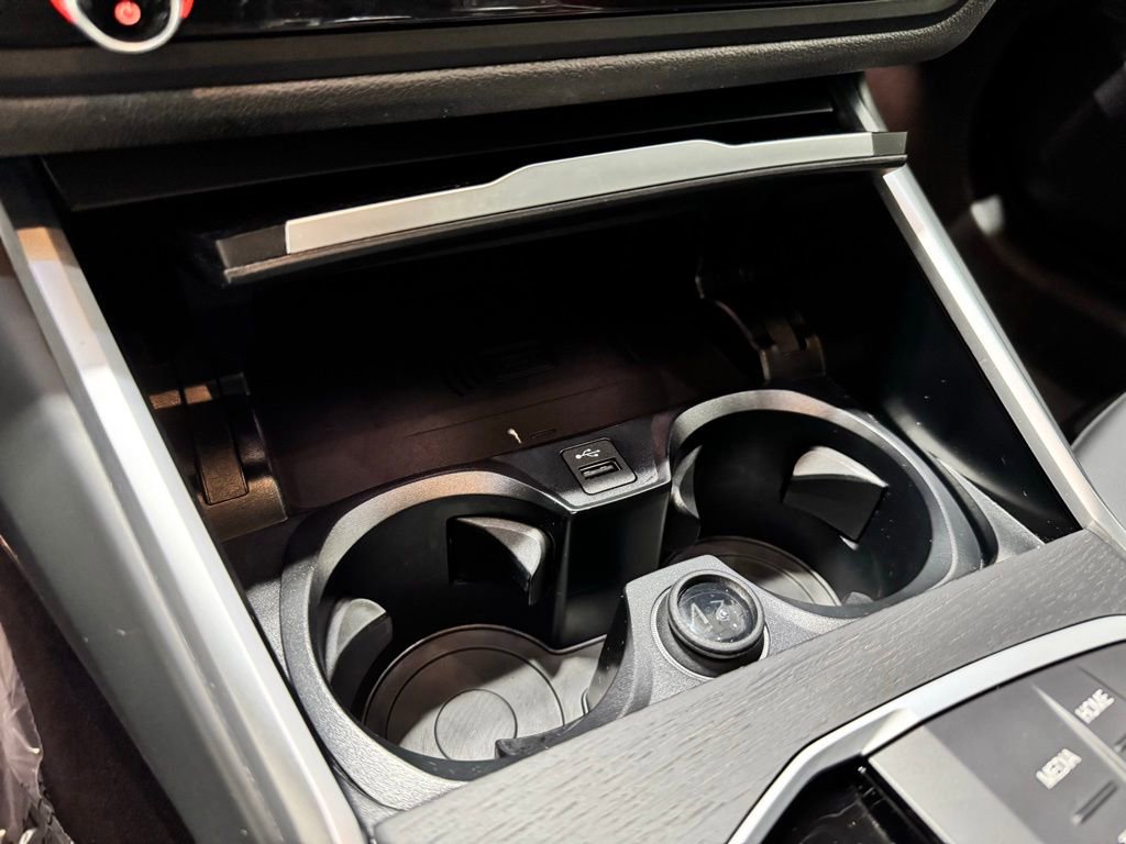 Used 2023 BMW 330i xDrive Sedan w/ Premium Package image 21