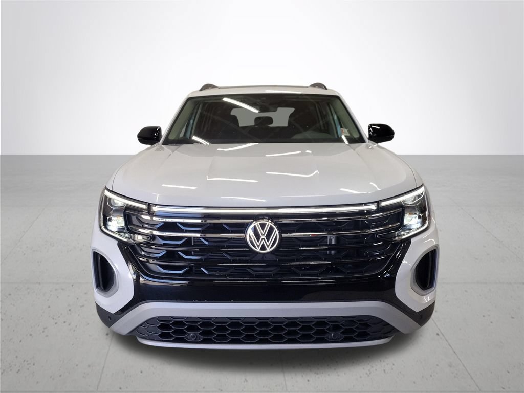 New 2026 Volkswagen Atlas Peak Edition AWD/4WD image 3