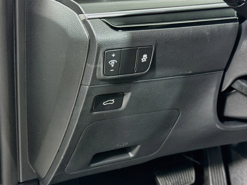 New 2027 Kia K5 GT-Line FWD image 11