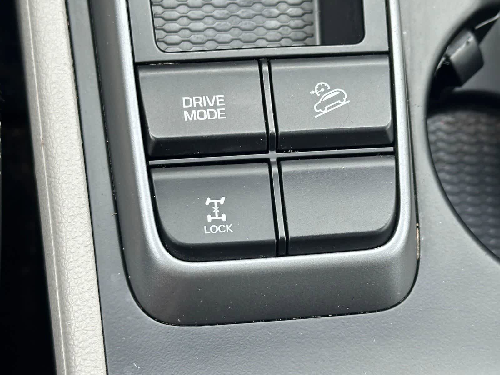 Used 2018 Hyundai Tucson Sport AWD/4WD image 25