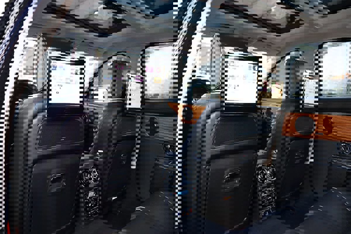 Used 2014 Jaguar XJ L Portfolio image 42