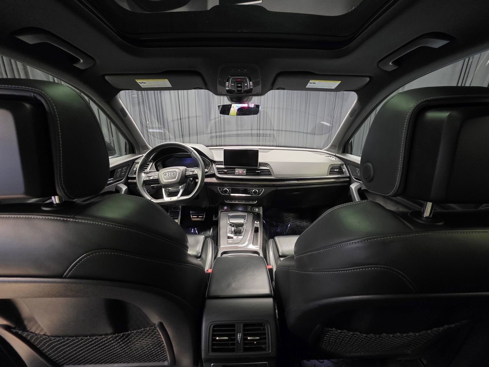 Used 2020 Audi SQ5 Premium Plus w/ Premium Plus Package AWD/4WD image 2