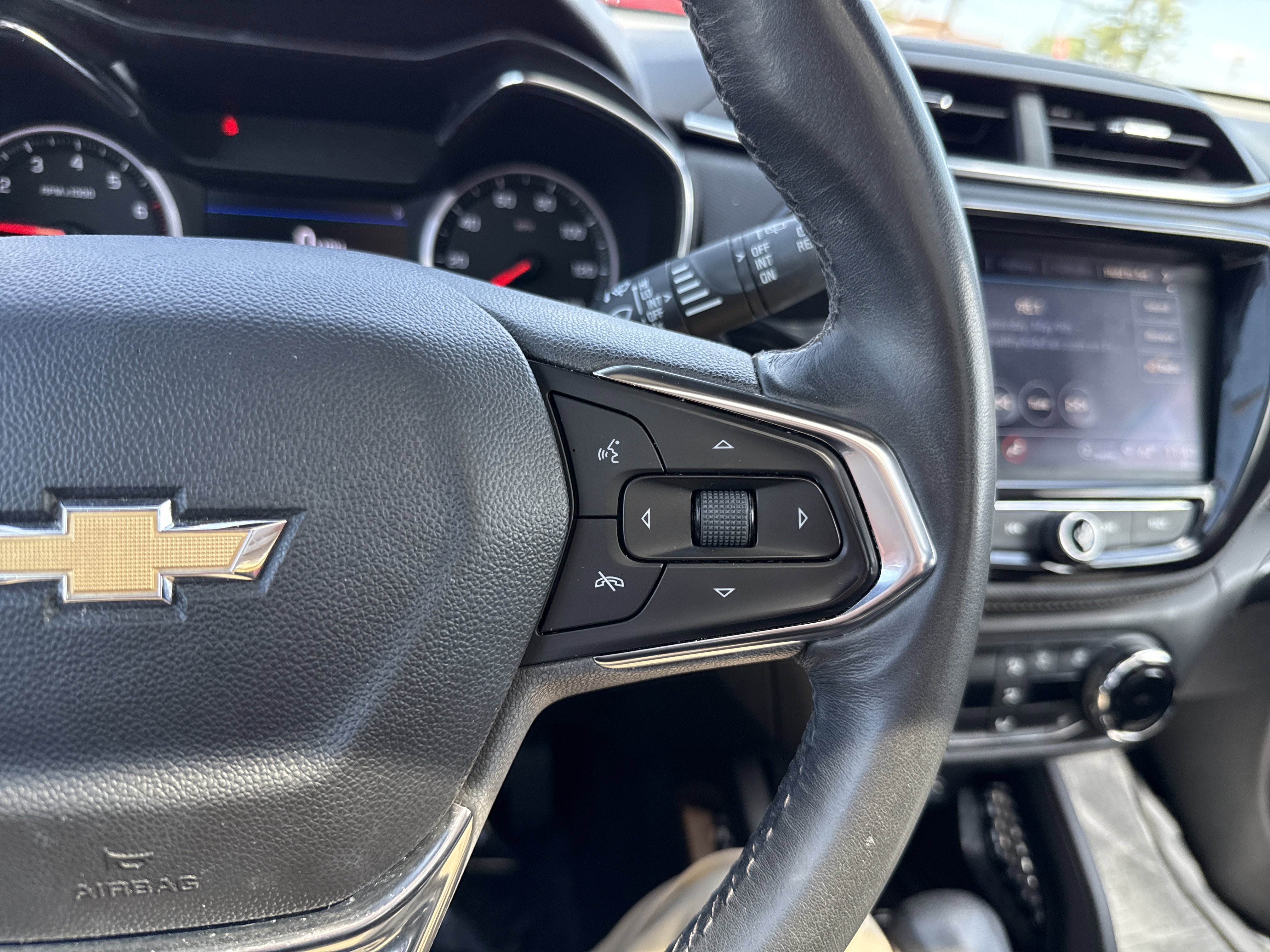 Used 2023 Chevrolet TrailBlazer ACTIV w/ Sun and Liftgate Package FWD image 18