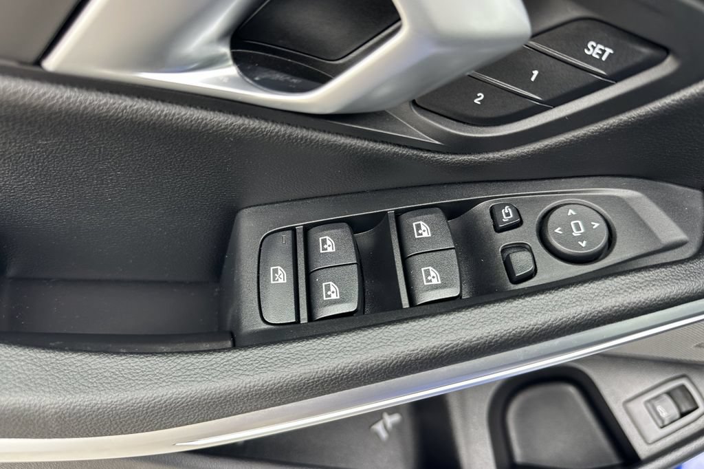 Used 2025 BMW M340i RWD image 11