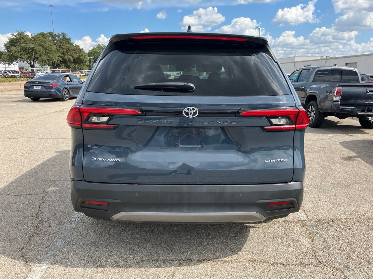 Used 2024 Toyota Grand Highlander AWD Hybrid image 5
