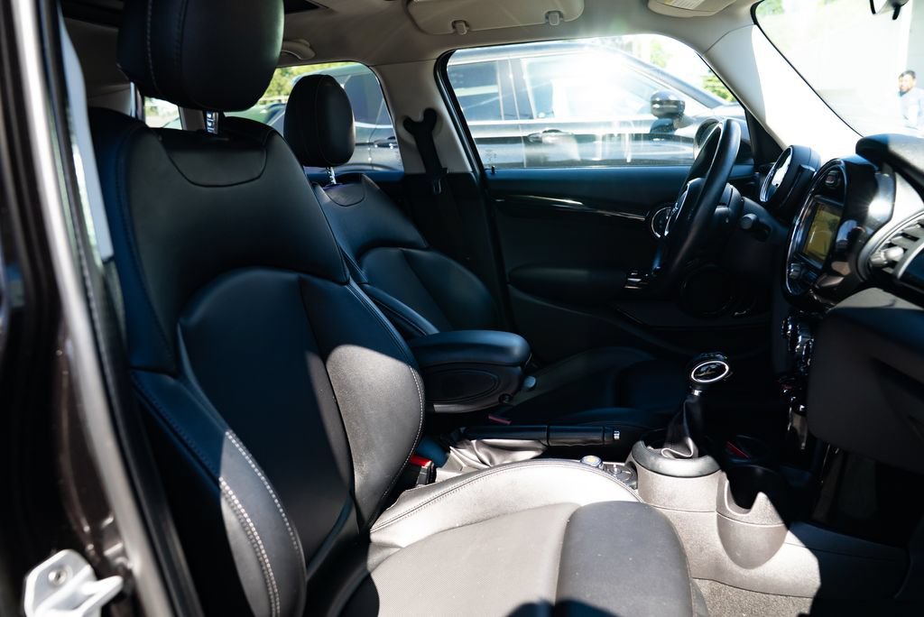 Used 2018 MINI Cooper S FWD image 24