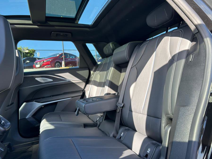 Used 2024 Cadillac Lyriq Luxury w/ LPO, Floor Liner Package image 53