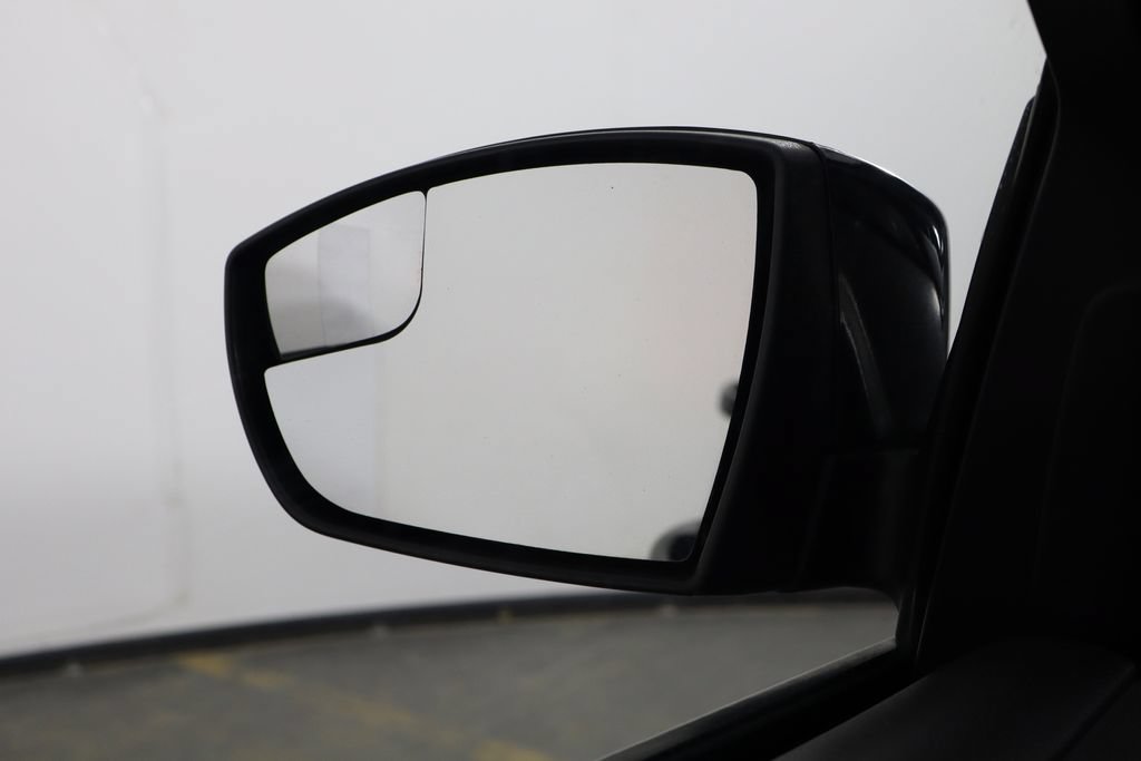 Used 2015 Ford Focus SE FWD image 35