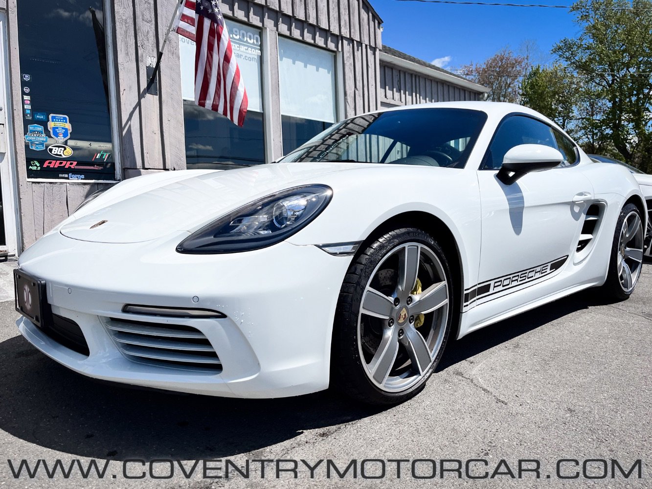 Used 2018 Porsche 718 Cayman RWD image 2