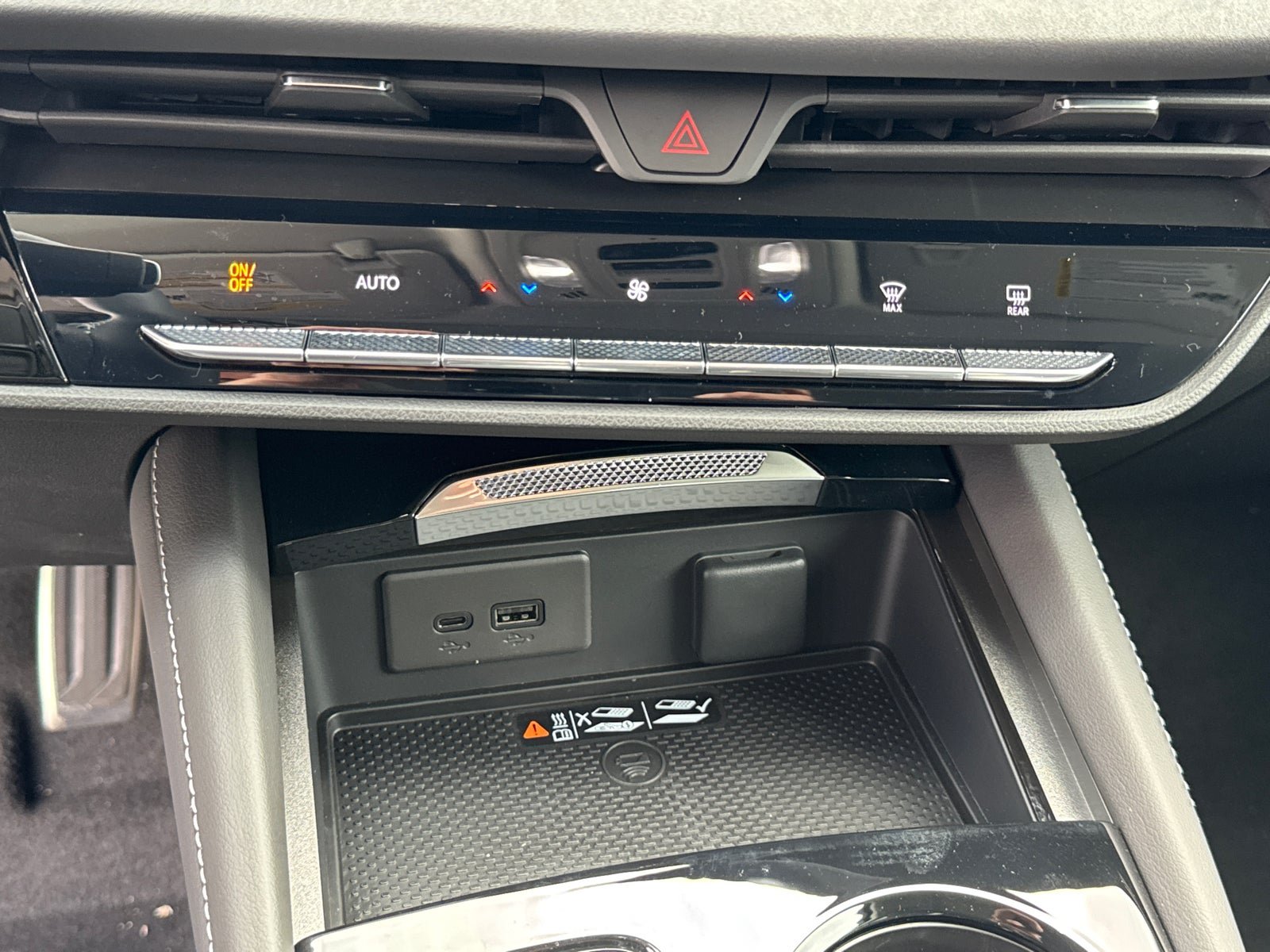 New 2026 Buick Envision Sport Touring AWD/4WD image 31